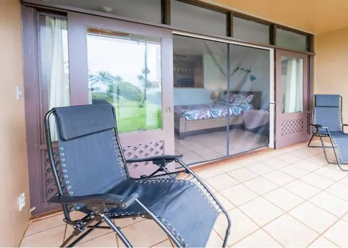 Oceanview Moloka'I Studio